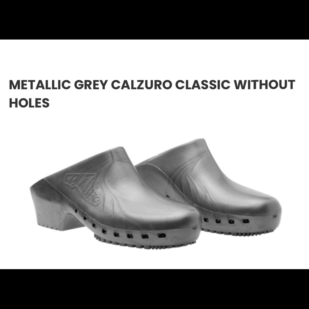 Calzuro Classic clogs without holes